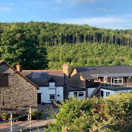 Cottage With Outstanding Views Velindre  Buitenkant foto