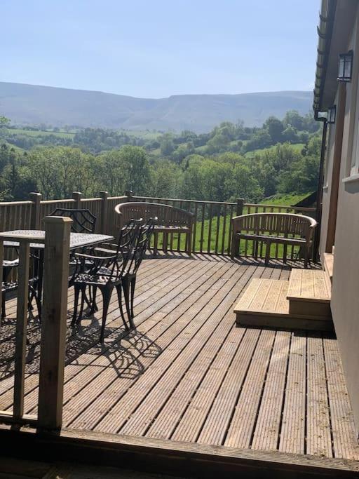 Cottage With Outstanding Views Velindre  Buitenkant foto